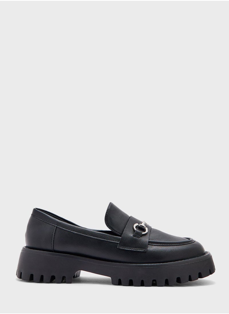 كول ات سبرنج - Cluelesss Flat Shoes - Image 1