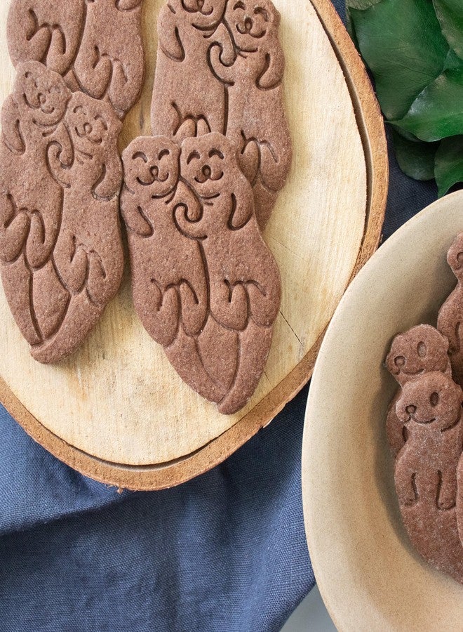 Bakerlogy Sea Otter Holding Hands cookie cutter, 1 piece - Bakerlogy - Image 4