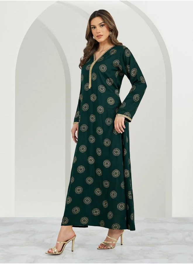Styli Styli All-Over Print Lace Detail V-Neck A-Line Jalabyia