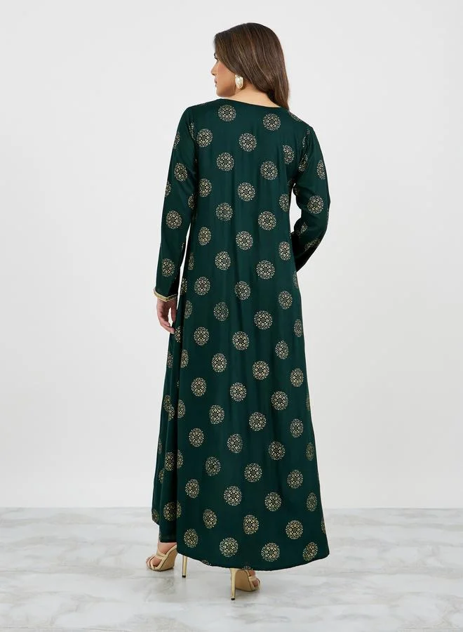 Styli Styli All-Over Print Lace Detail V-Neck A-Line Jalabyia