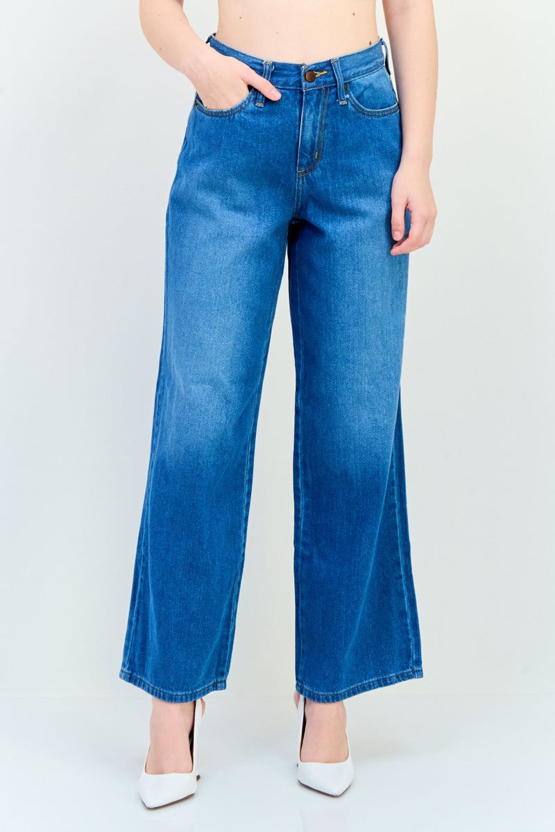 Universal Thread جينز نسائي واسع الساق بتصميم مريح، غسول متوسط، بدون تمدد، أزرق - Image 1