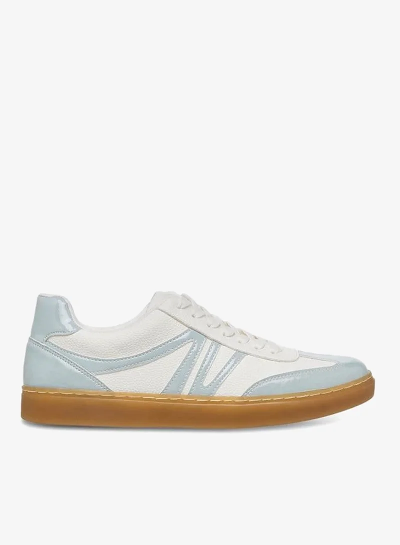 ميسي حذاء رياضي نسائي بكاحل برباط