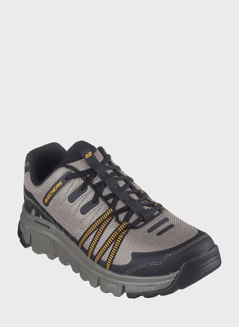 SKECHERS Summits At