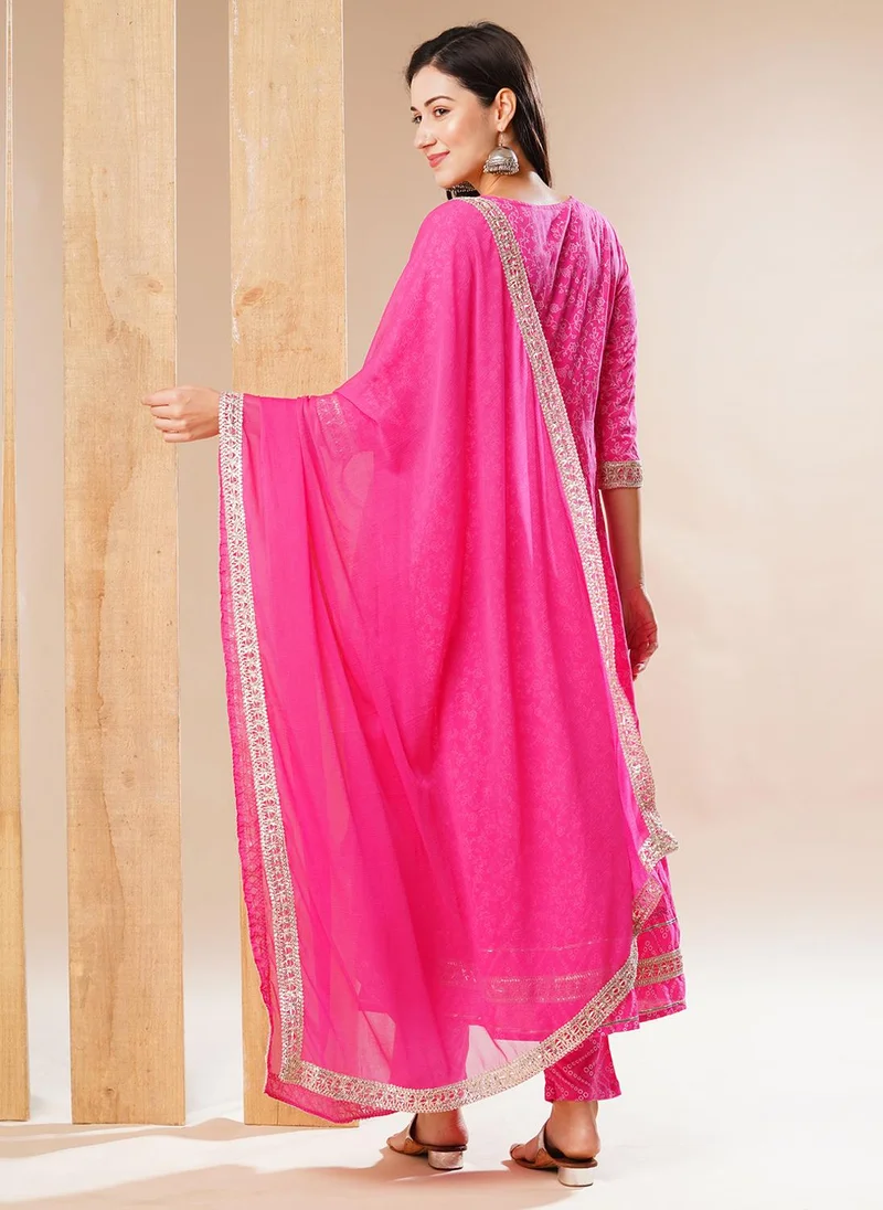 globus Globus Women Pink Floral Printed Regular Thread Work Kurta With Trousers & Dupatta