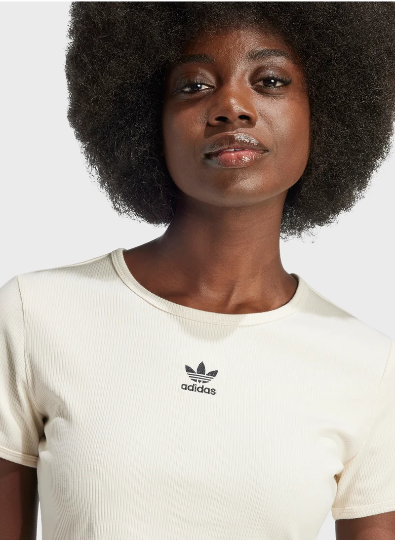 اديداس اوريجينالز Essentail Ribbed T-Shirt