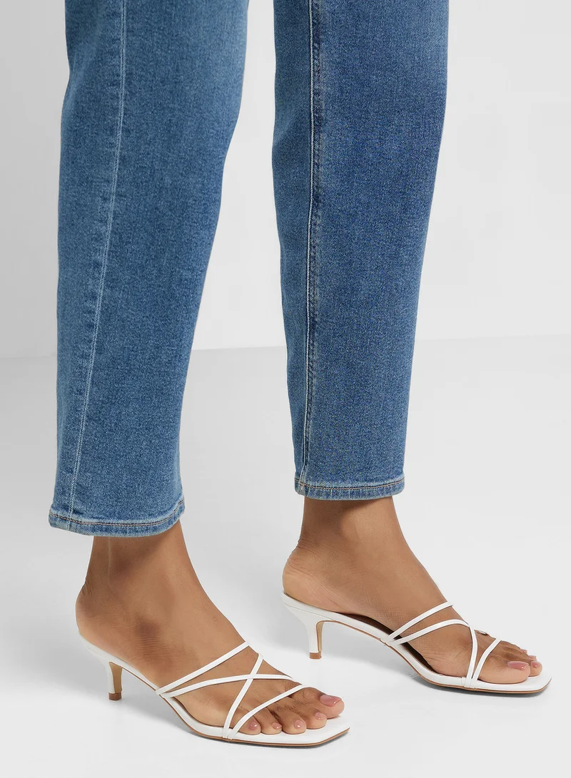 جينجر Strappy Backstrap Heel Sandal