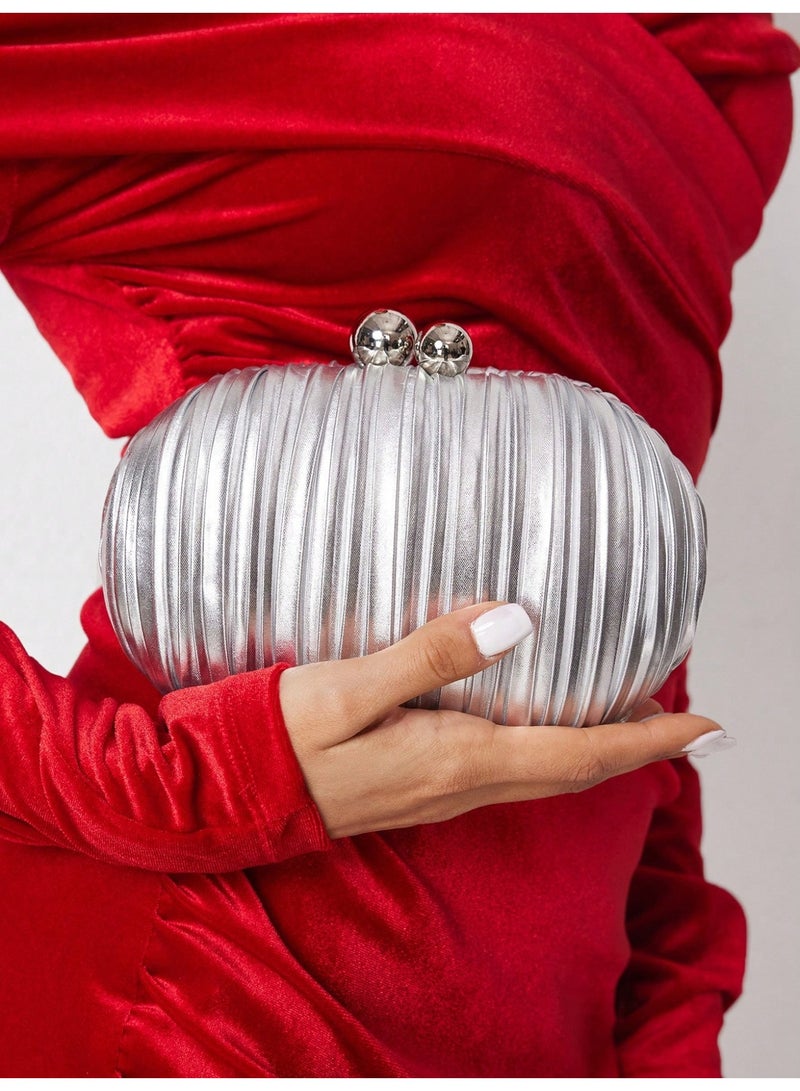 Women’s Evening Bag In Silver Color With Modern Elegant Design - Image 1