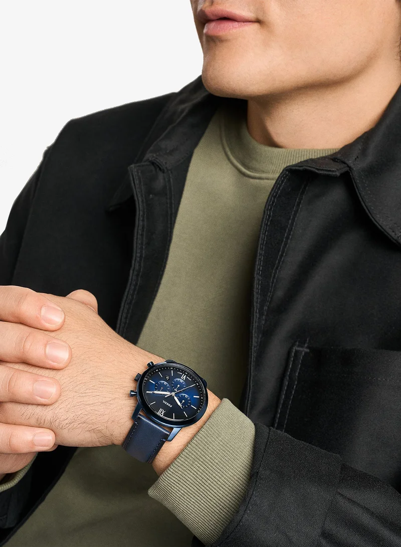 فوسيل Stainless Steel Leather Strap Analog Watch