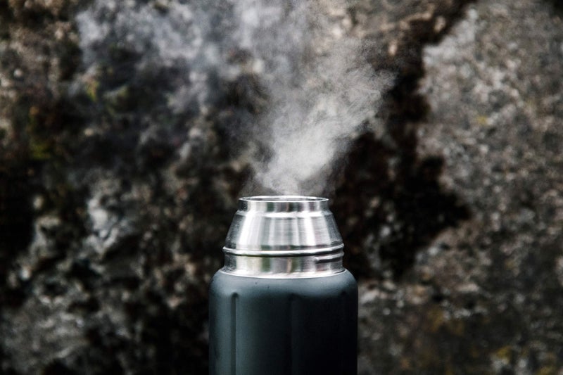 سيج ترمس حراريّ من الإستانلس ستيل مزينٌ بالأحجار الكريمة الساخنة والباردة . - Image 5