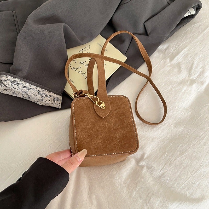 Elegant Retro Mini Handbag for Women - Stylish Crossbody Shoulder Bag