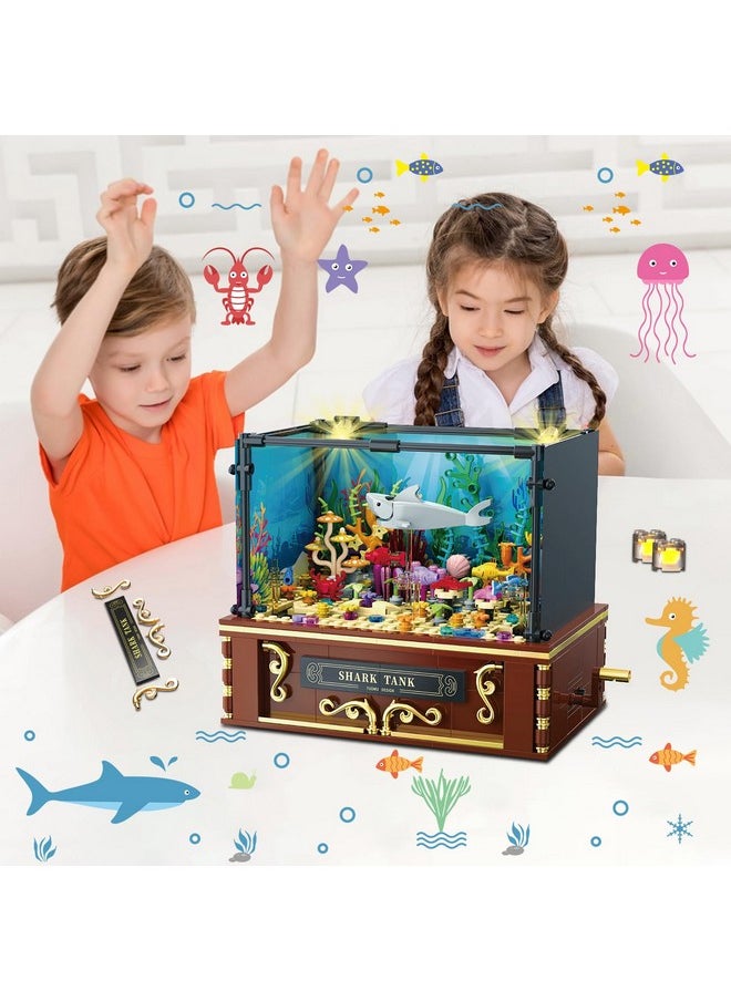 Fistone Fistone Fish Shark Tank Building Set for Kids & Adults, Lighting Aquarium Building Block Set, Includes Sharks, Seaweed and Crabs, Hand-Cranked Dynamic Animal Toy for Boys and Girls Ages 8+, 721pcs  - Image 5