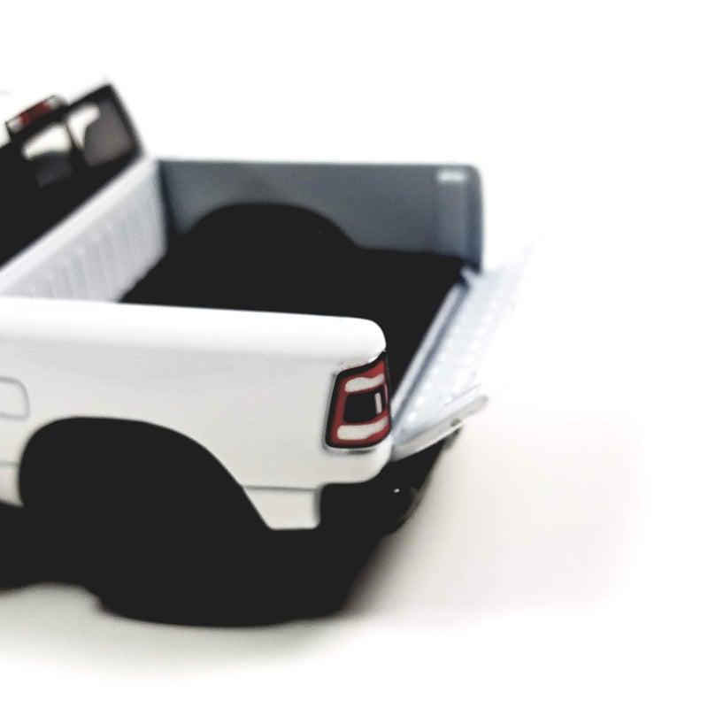 KiNSMART - 2019 Dodge Ram 1500 Pickup 1:46 O Scale 5" Die Cast Metal Model Toy Truck White - Image 5