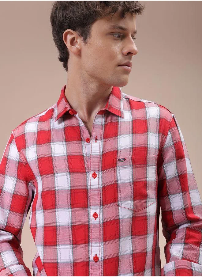 The Indian Garage Co Men Slim Fit Checkered Full Sleeves Cutaway Collar Casual Shirt