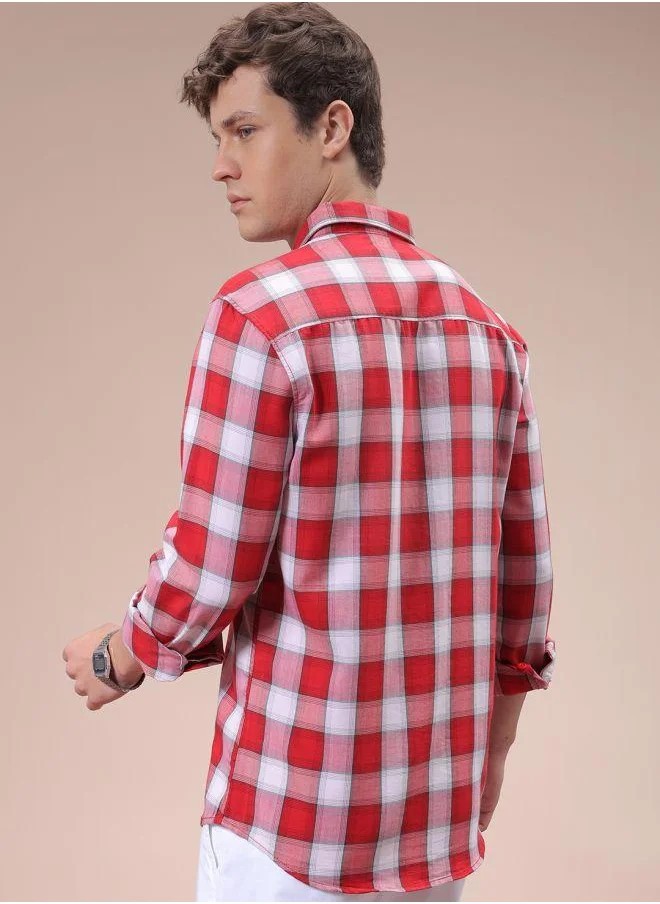 The Indian Garage Co Men Slim Fit Checkered Full Sleeves Cutaway Collar Casual Shirt