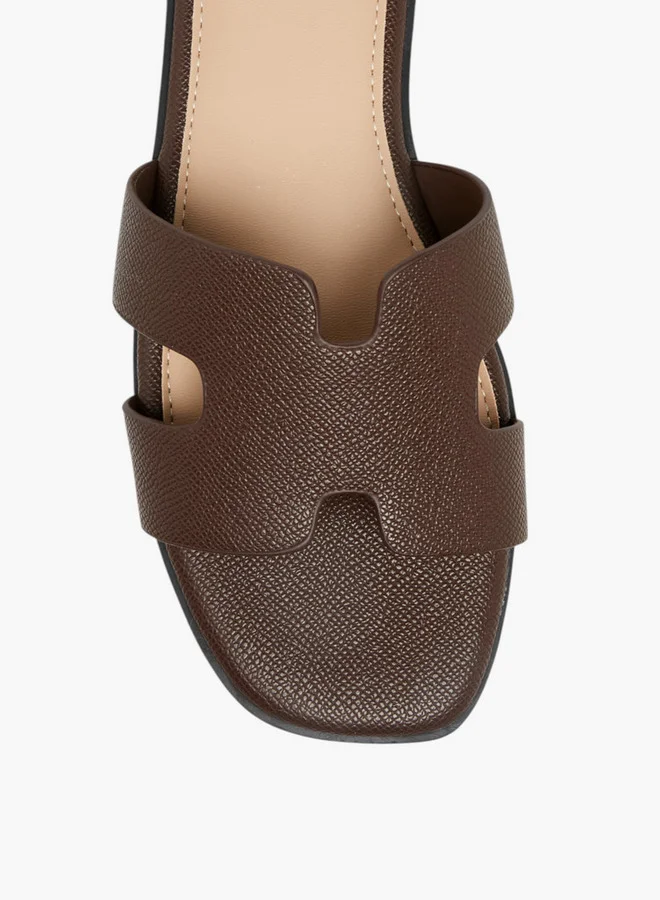 فلورا بيلا من شو إكسبرس Solid Slip-On Flat Sandals