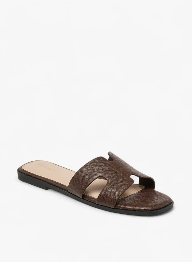 فلورا بيلا من شو إكسبرس Solid Slip-On Flat Sandals