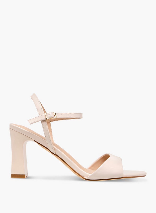 فلورا بيلا من شو إكسبرس صنادل بكعب كتلة صلبة بإغلاق بإبزيم - Image 1