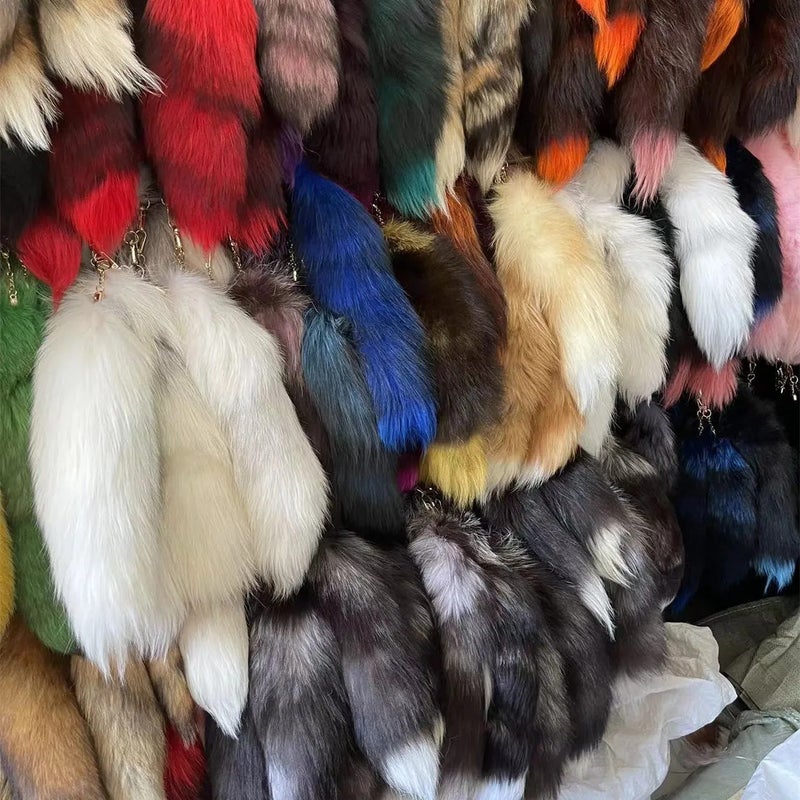 Y&D Real Black White Red Yellow Blue Fox Tails Furry Fur Wolf Tail Keychain Bag Keyring Kids Halloween Cosplay Fox Costume Cat Toys - Image 4