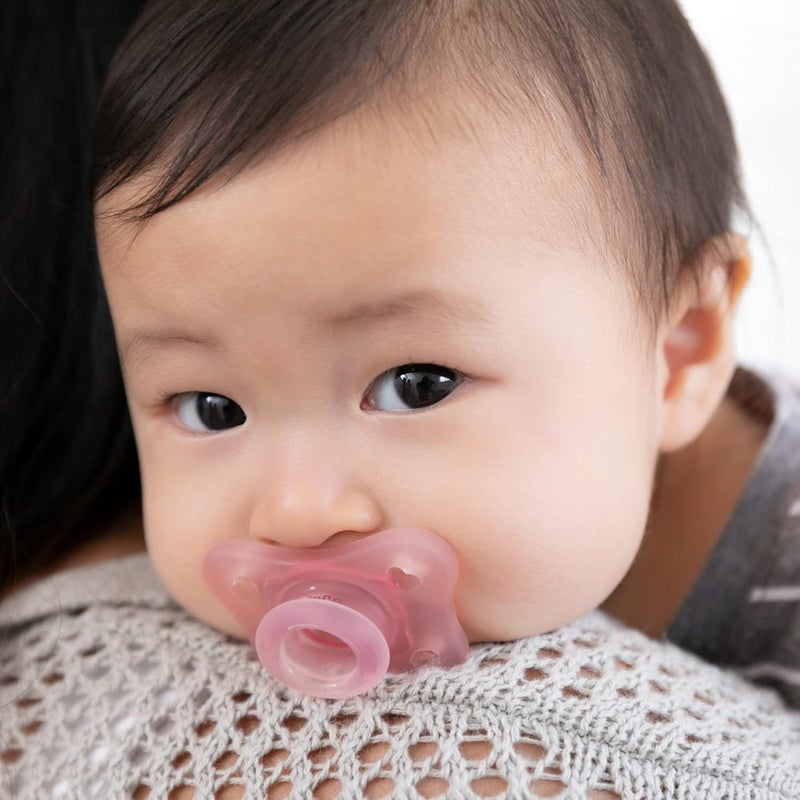 Chicco شيكو فيزيوفورما 100 مصاصة سيليكون ناعمة صغيرة قطعة واحدة للأطفال 02 شهر خالية من BPA واللاتكس علبة تعقيم قابلة لإعادة الاستخدام وردية 2 حزمة - Image 2