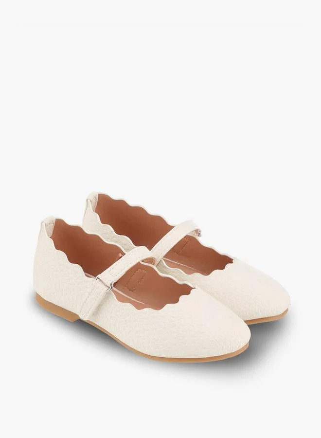 جونيورز Girls Textured Mary Jane Shoes With Scalloped Trim