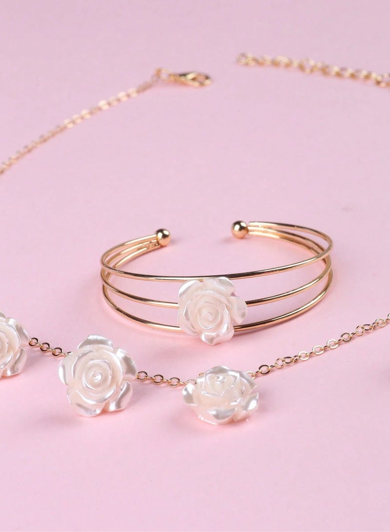 Girls' Accessory Set – A 4-piece set that includes earrings, a ring, a necklace, and a bracelet in gold color adorned with floral details. Perfect as a birthday gift for girls, graduation present, or for any special occasion.  - Image 4