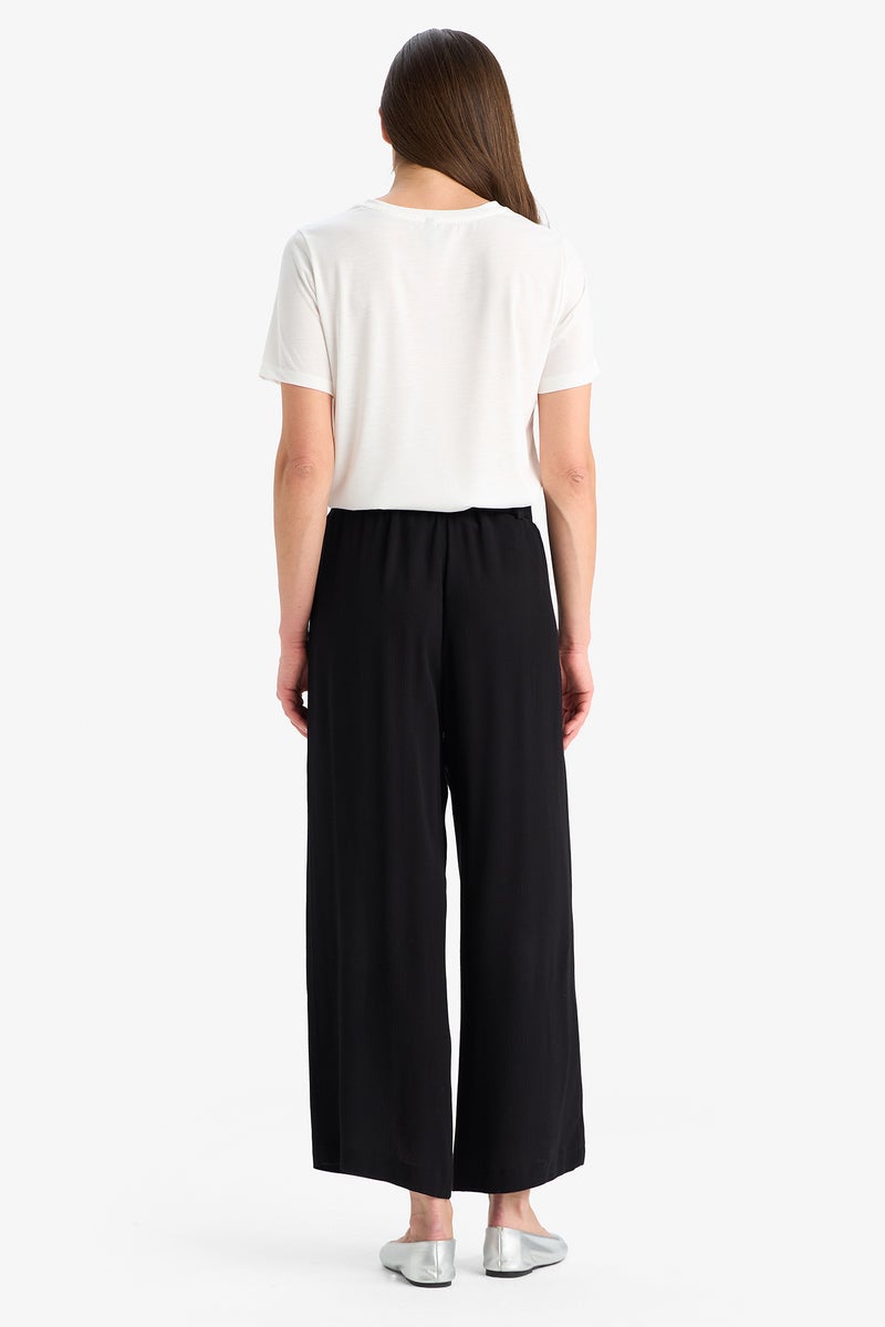 DeFacto Woman Culotte Fit Crinkle Viscose Wide Leg Capri - Image 5