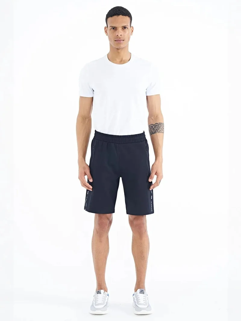 تومي لايف TOMMY Men's Knit Sweat Shorts