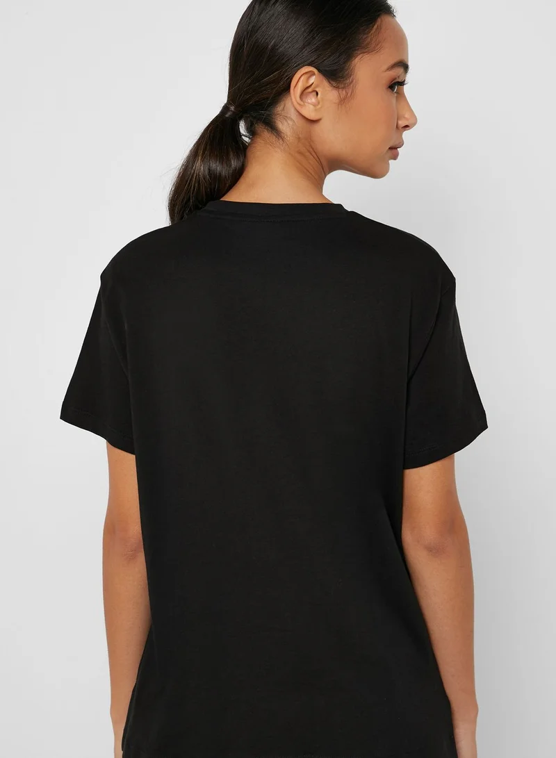 PUMA Classic Logo T-Shirt