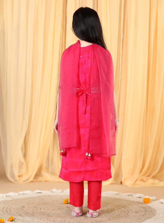 PICCOLO Traditional Little Girl's Clothing Set for Kids/V Neck Sleeveless Kurta Pant Set with Dupatta with Belt - Pink - Image 5