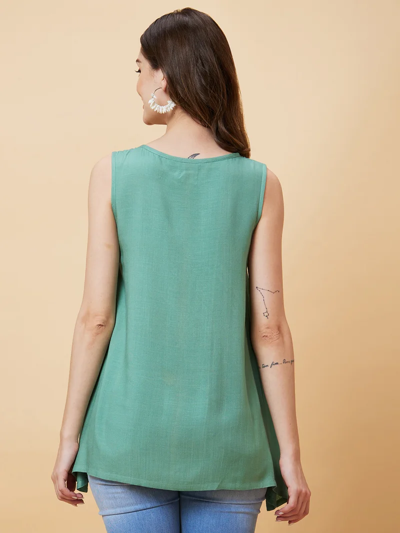 globus Women Embroidered Sleeveless Tunic