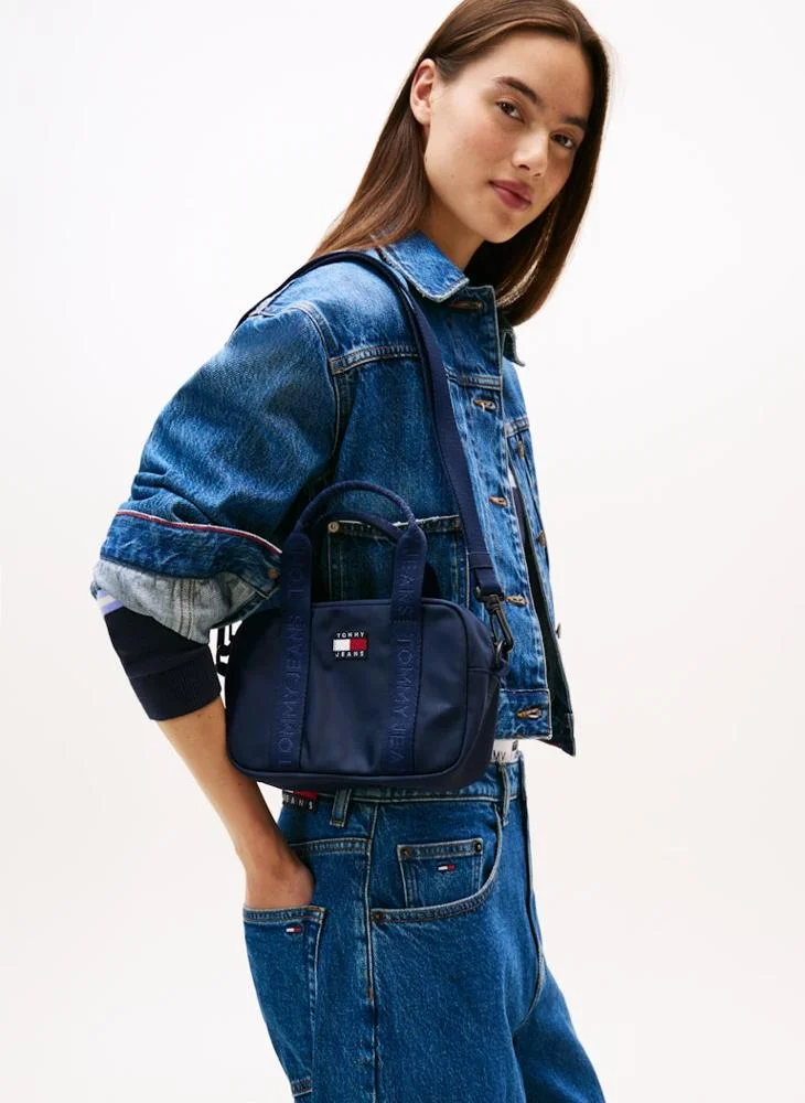 تومي جينز حقيبة سفر بمقبض علوي