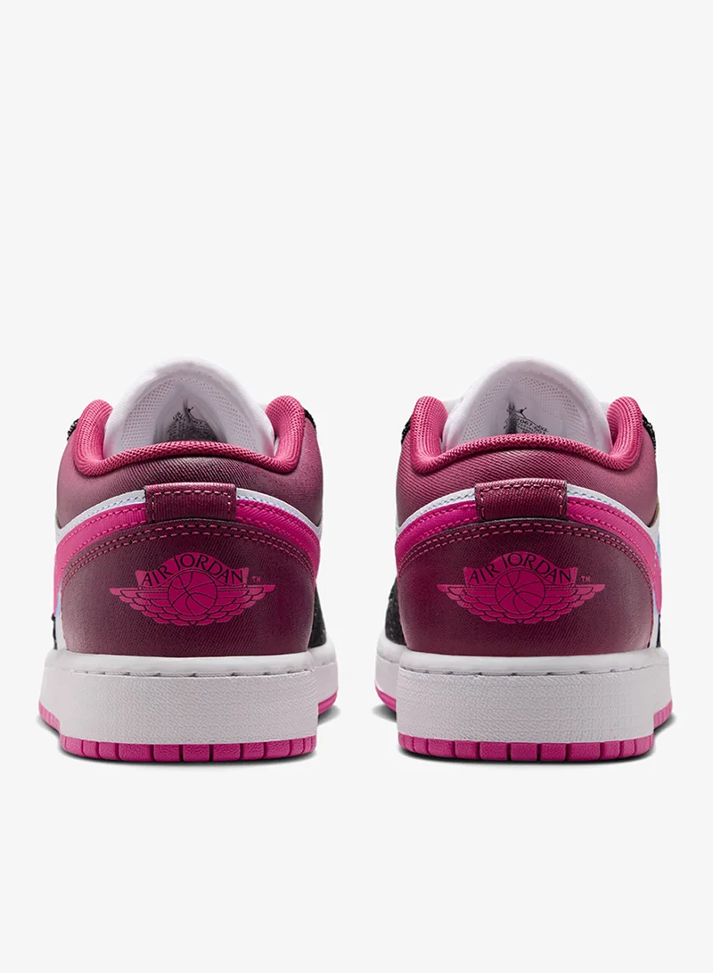 Jordan OFF NOIR/DESERT PINK-WHITE-DESERT PINK-BALTIC BLUE Youth Air Jordan 1 Low Se Fem Gg for Women | Best Price UAE