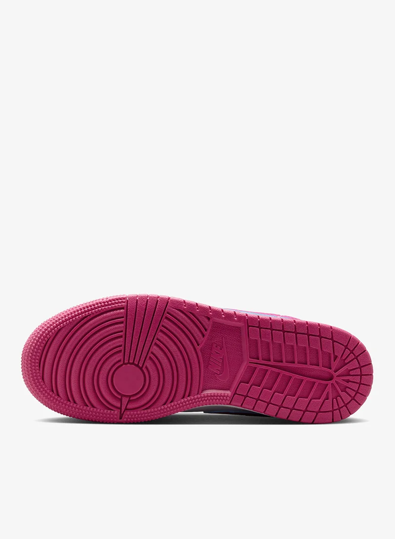 Jordan OFF NOIR/DESERT PINK-WHITE-DESERT PINK-BALTIC BLUE Youth Air Jordan 1 Low Se Fem Gg for Women | Best Price UAE