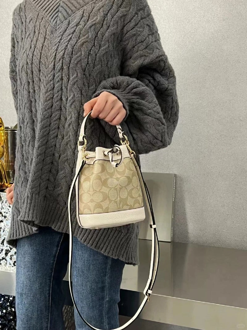 2024 New Womens Dempsey Bucket Bag Fashion Shoulder Khaki presbyopic 