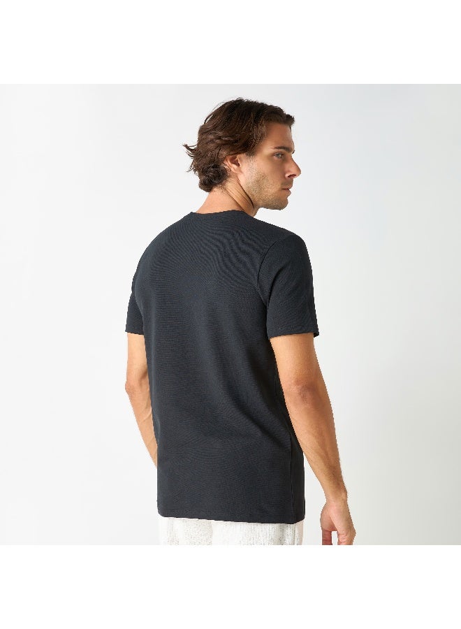 Iconic Typographic Print Crew Neck T-shirt with Short Sleeves