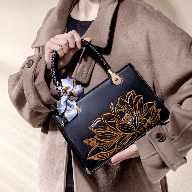 New Chinese Style National Style Embroidered Red Bag Bride Wedding Bag High-End Middle-Aged Women'S Mother Crossbody Handbag - Image 3