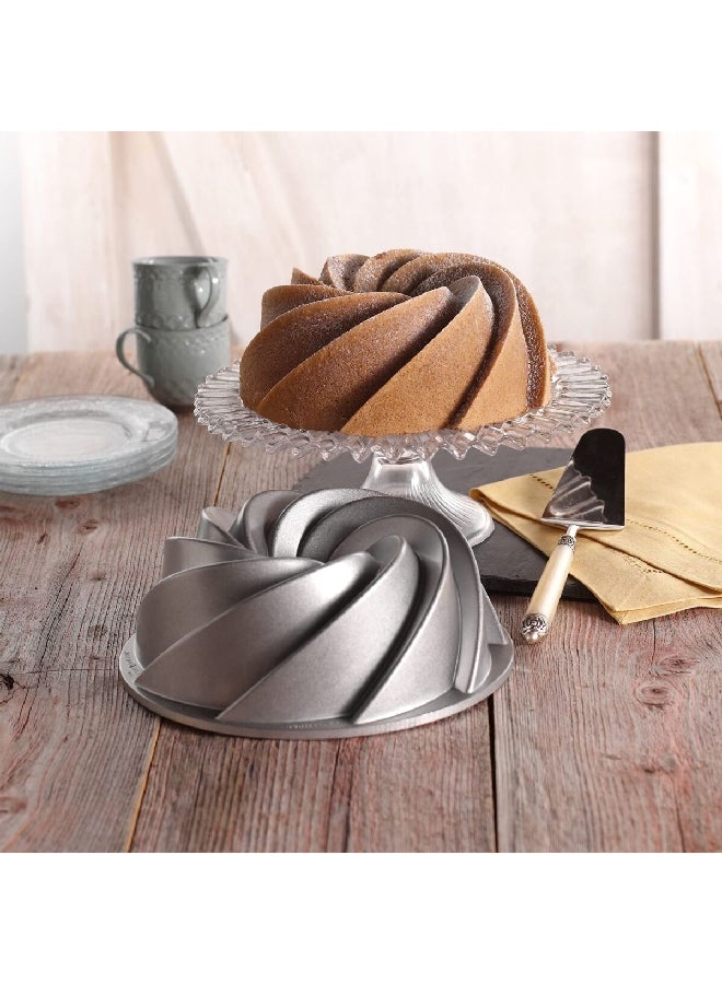 NORDICWARE 10-Cups Heritage Bundt Pan Silver 2.36 L 80637  - Image 5