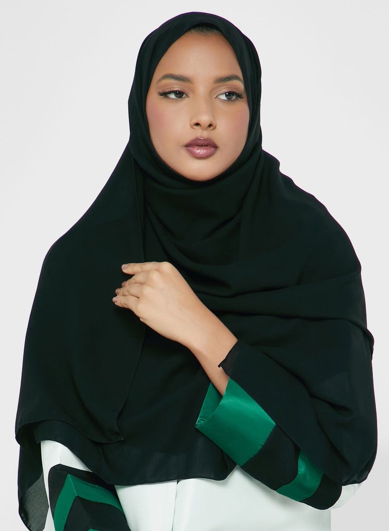 آرا عباية محبوكة بألوان متضاربة - Image 4