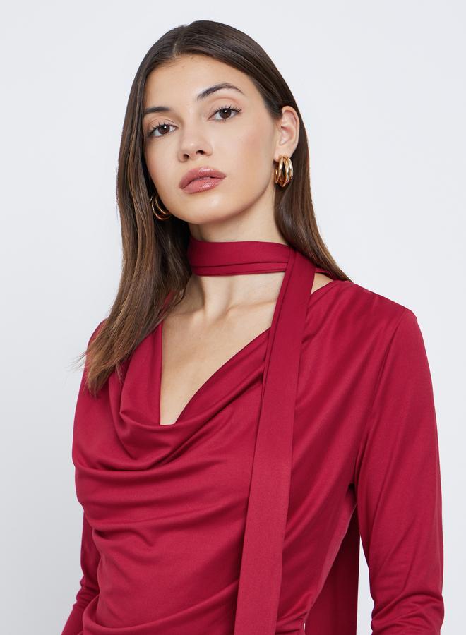 ستايلي بلوزة محبوكة بياقة منسدلة مع وشاح - Image 3