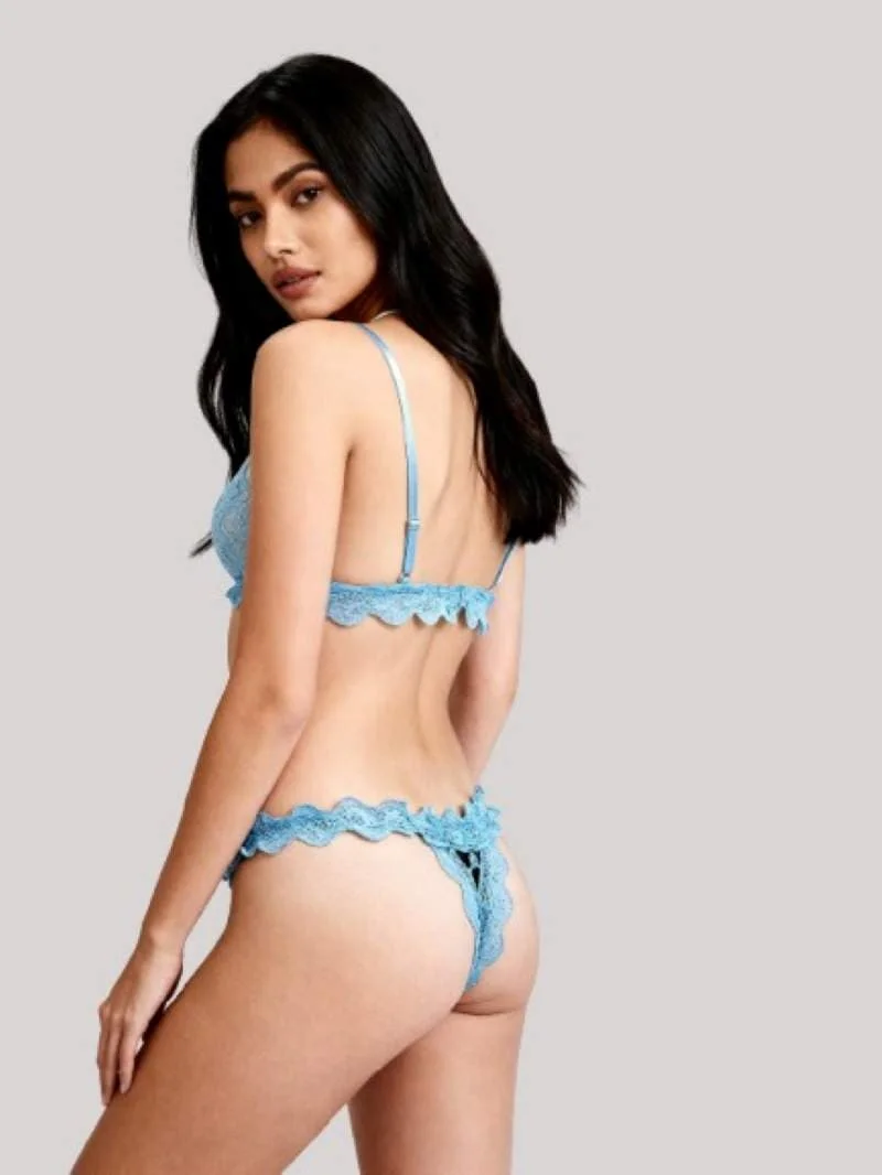 ليس اند مي  Sexy Lace Lingerie Set for Women – Designer Bra & Matching Panty | Romantic Intimates Wear
