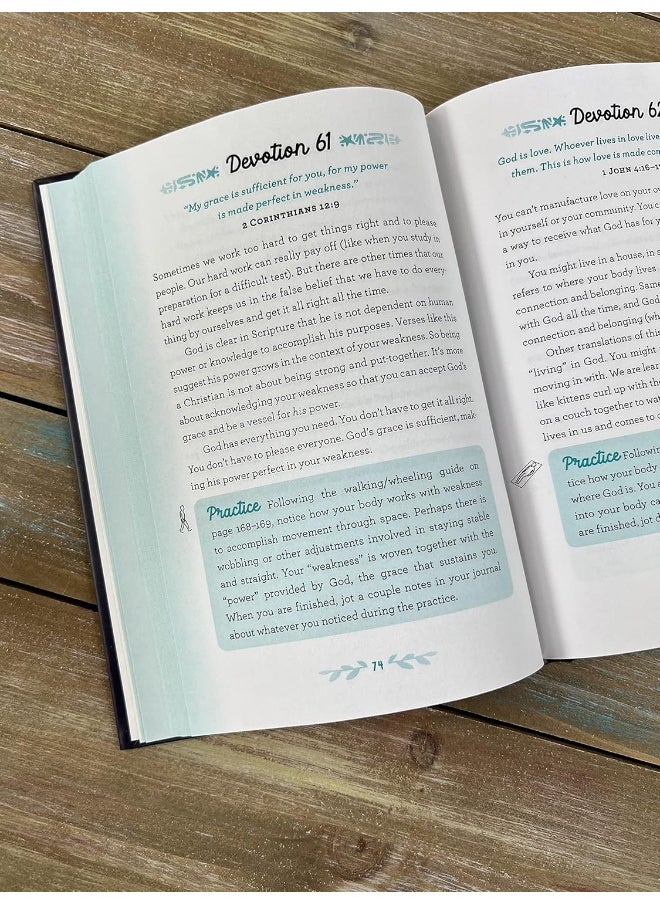 A Mindful Moment: 5-Minute Meditations and Devotions
