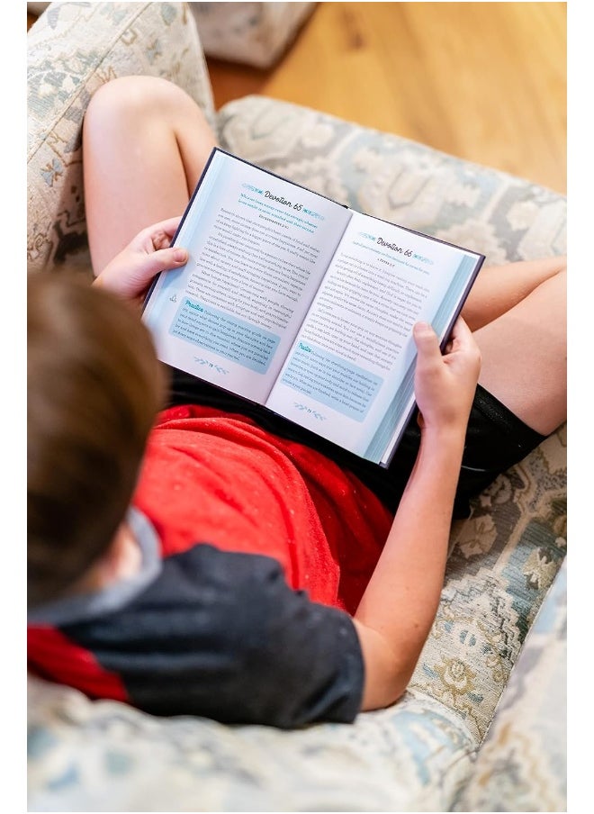 A Mindful Moment: 5-Minute Meditations and Devotions