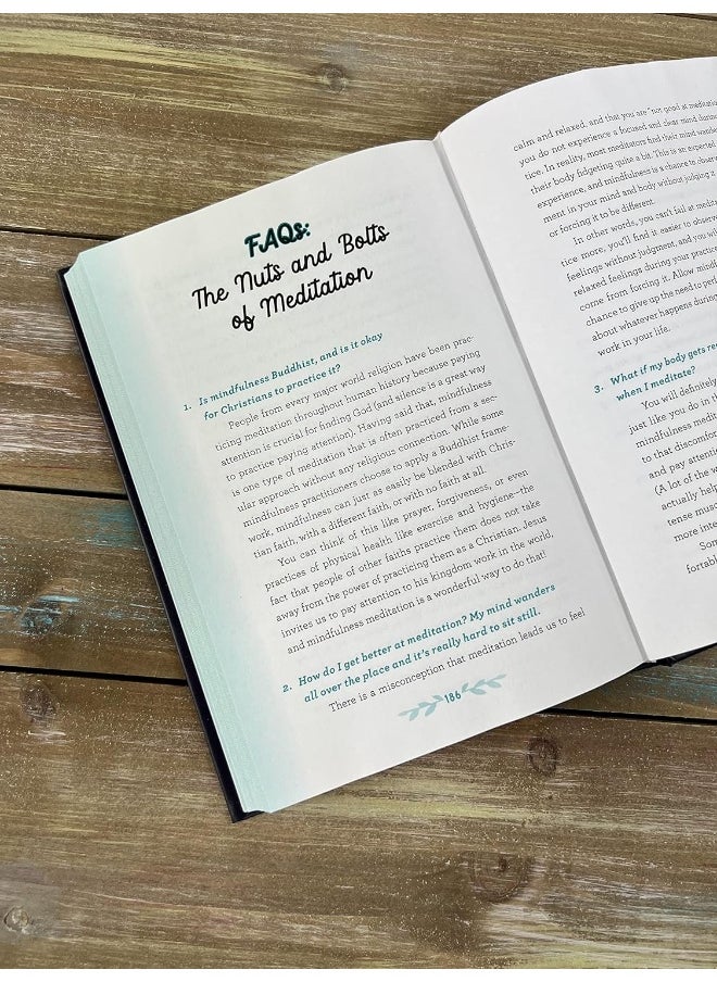 A Mindful Moment: 5-Minute Meditations and Devotions