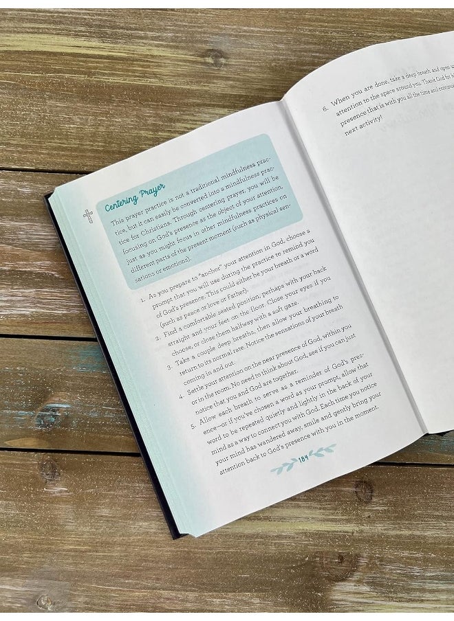 A Mindful Moment: 5-Minute Meditations and Devotions