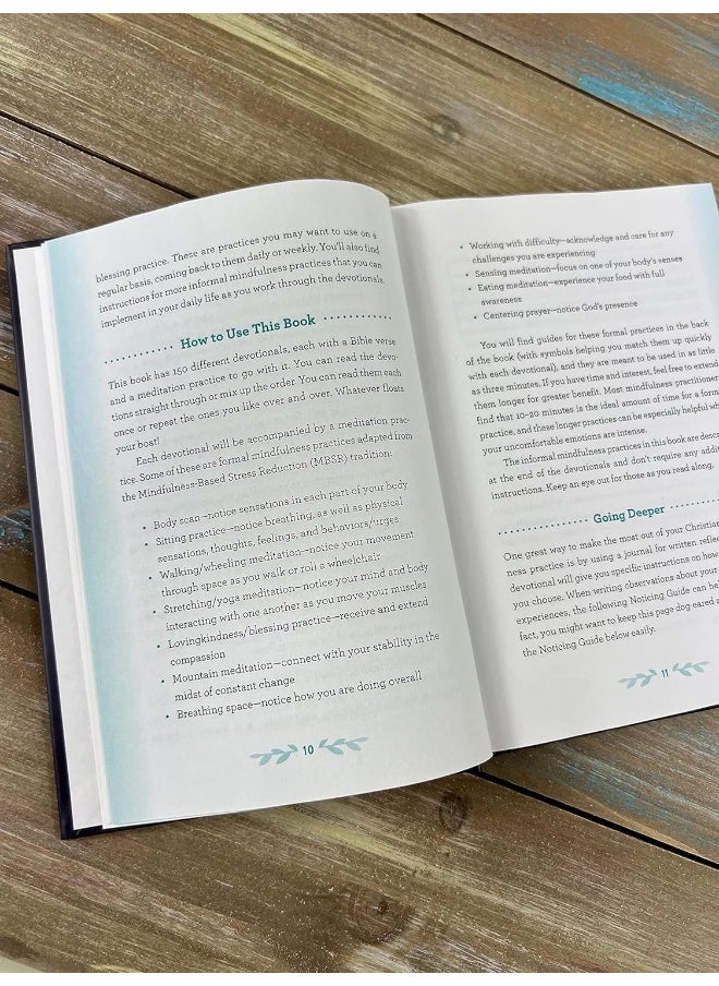 A Mindful Moment: 5-Minute Meditations and Devotions