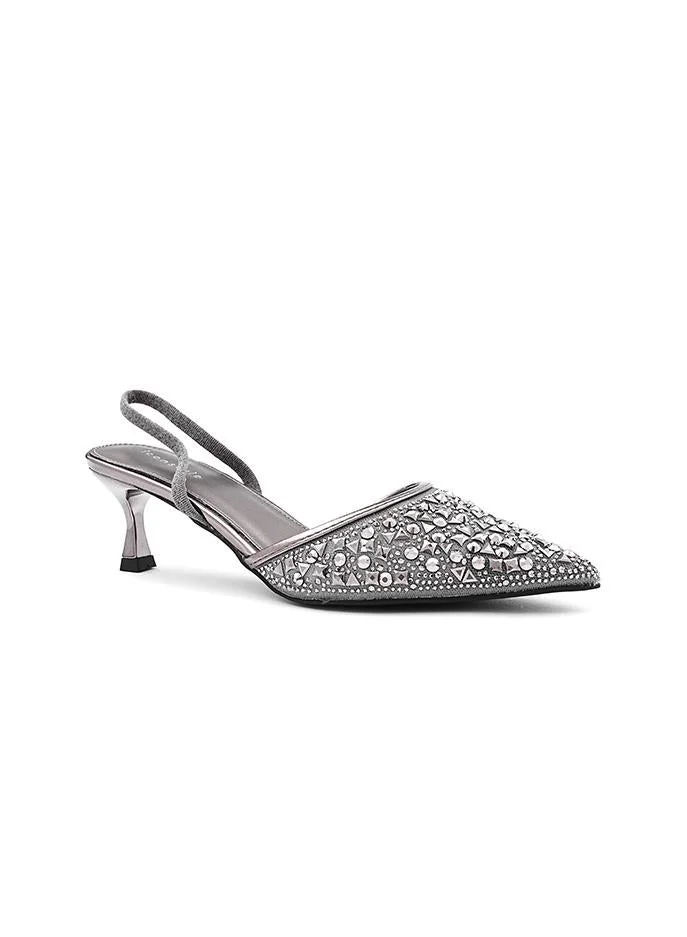 IconStyle Classic women's Mary Jane heel Shoes with a secure strap.