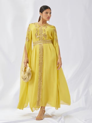 Amirah Lace Trim Slit Sleeves V Neck Kaftan - pzsku/ZD1C53D538E1BCE92982DZ/45/1748174650/e9bbff79-59f5-44da-ba8c-37a631809aad