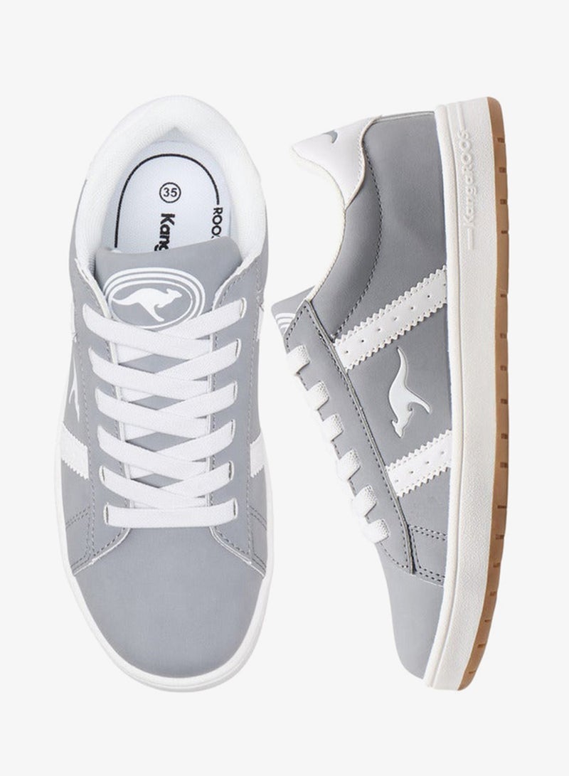 كانغاروس سنيكرز للأولاد بتفاصيل شعار وإغلاق برباط - Image 3