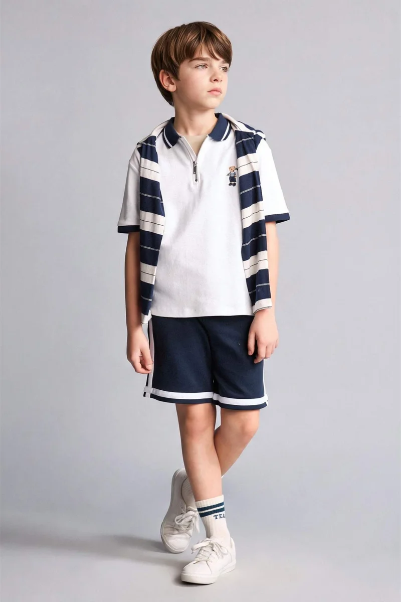ديفاكتو Regular Fit Shorts