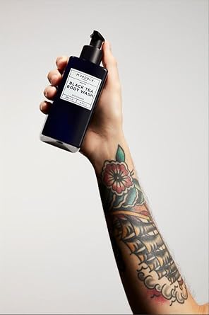 Murdock London Body Wash Gently Foams and Cleans off with Invigorating Black Tea Scent Made in England 250ml - Image 3